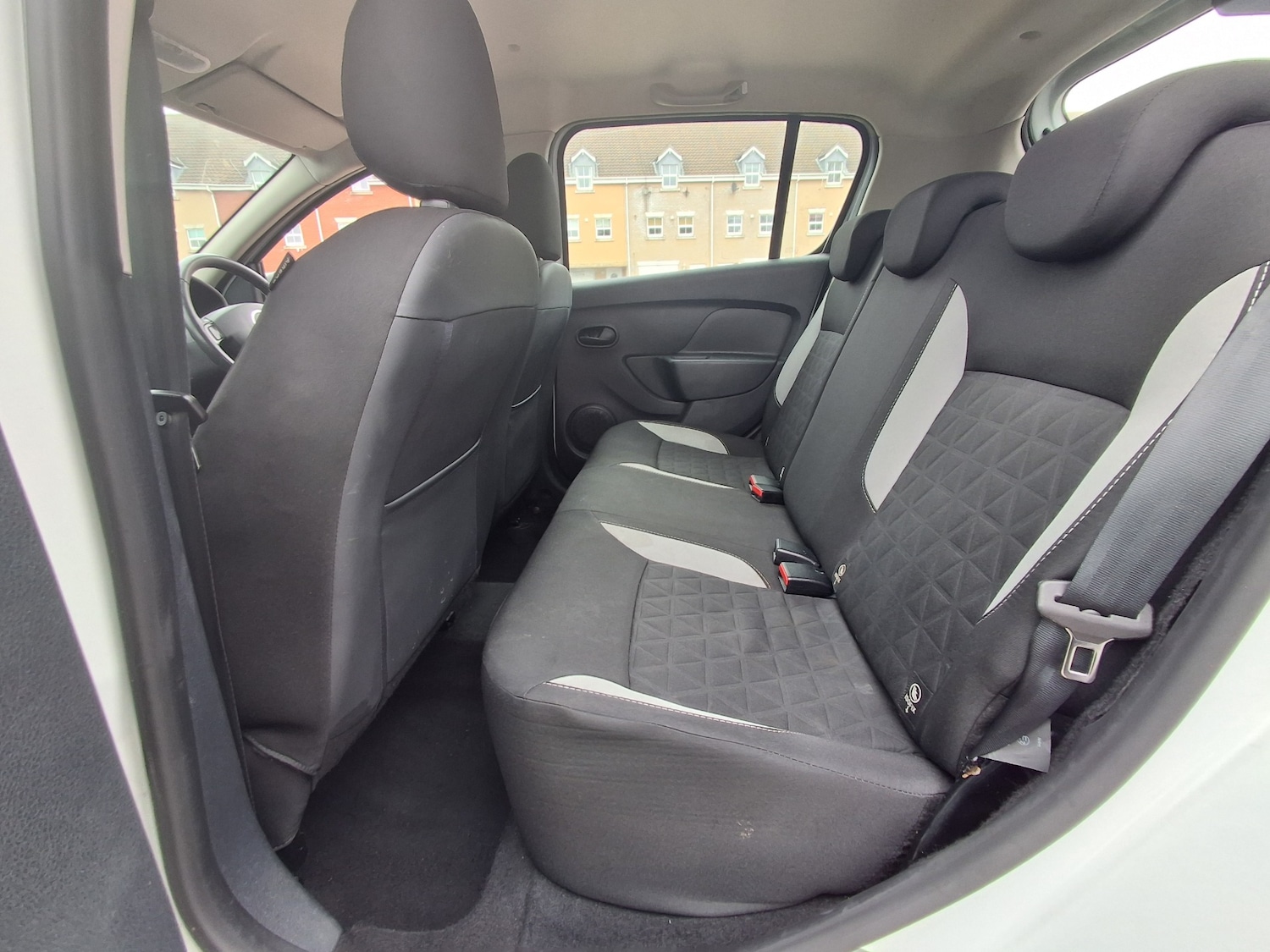 Used Dacia Sandero Stepway 2015 for sale - 77746169: Photo 10