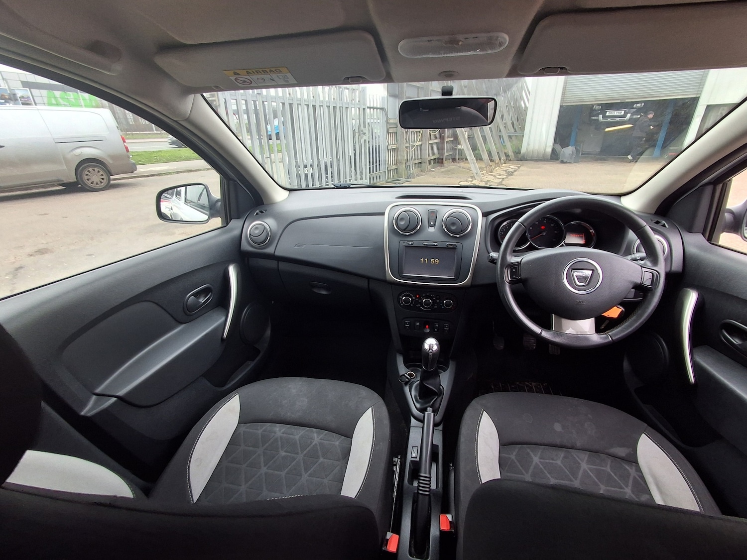 Used Dacia Sandero Stepway 2015 for sale - 77746169: Photo 12