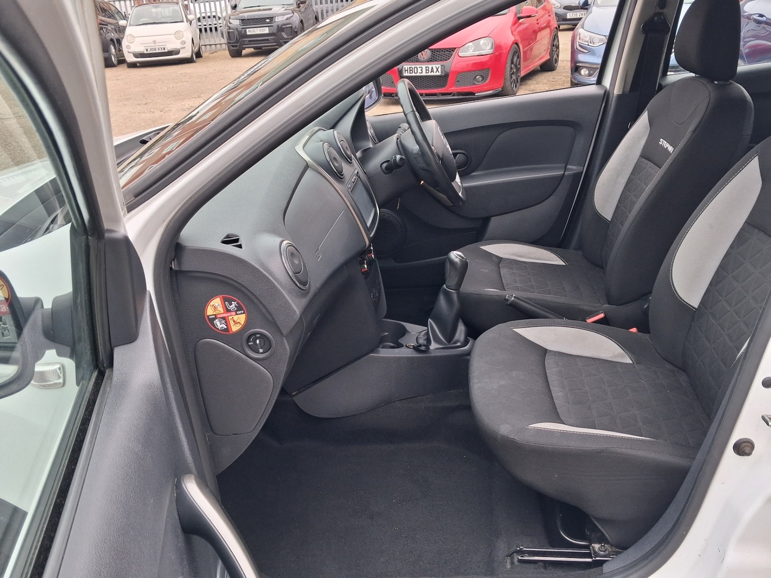 Used Dacia Sandero Stepway 2015 for sale - 77746169: Photo 9