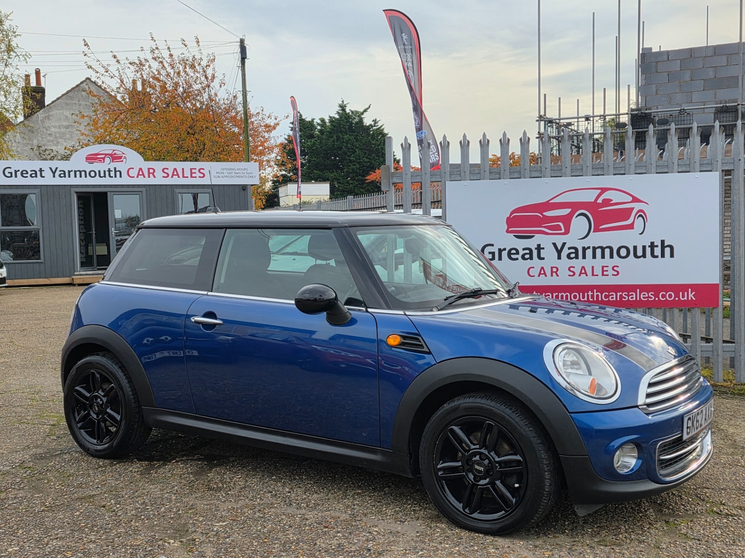 Used MINI Hatch 2012 for sale - 76492301: Photo 2
