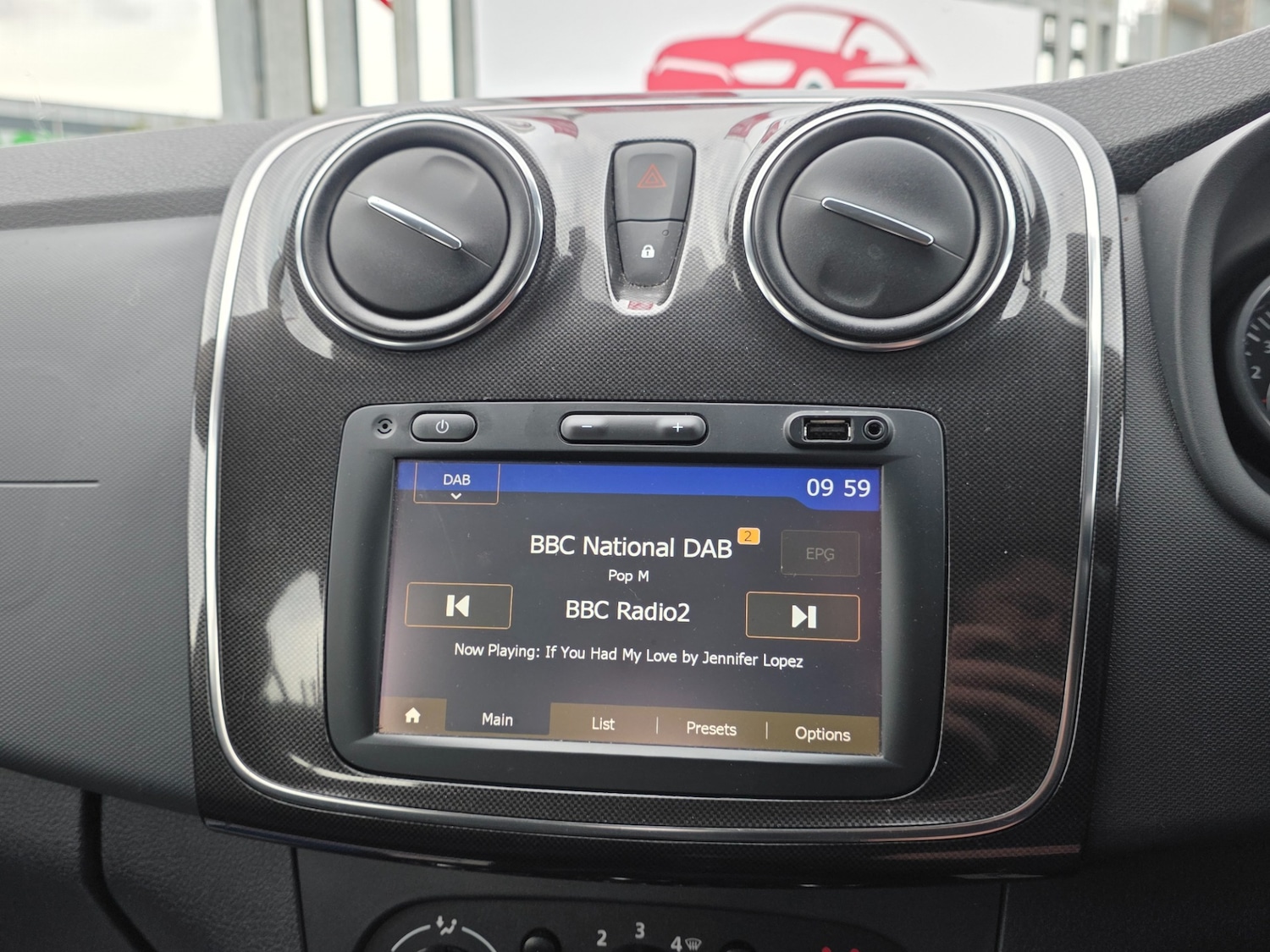 Used Dacia Sandero 2018 for sale - 76492322: Photo 28