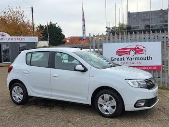 Used Dacia Sandero 2018 for sale - 76492322: Photo