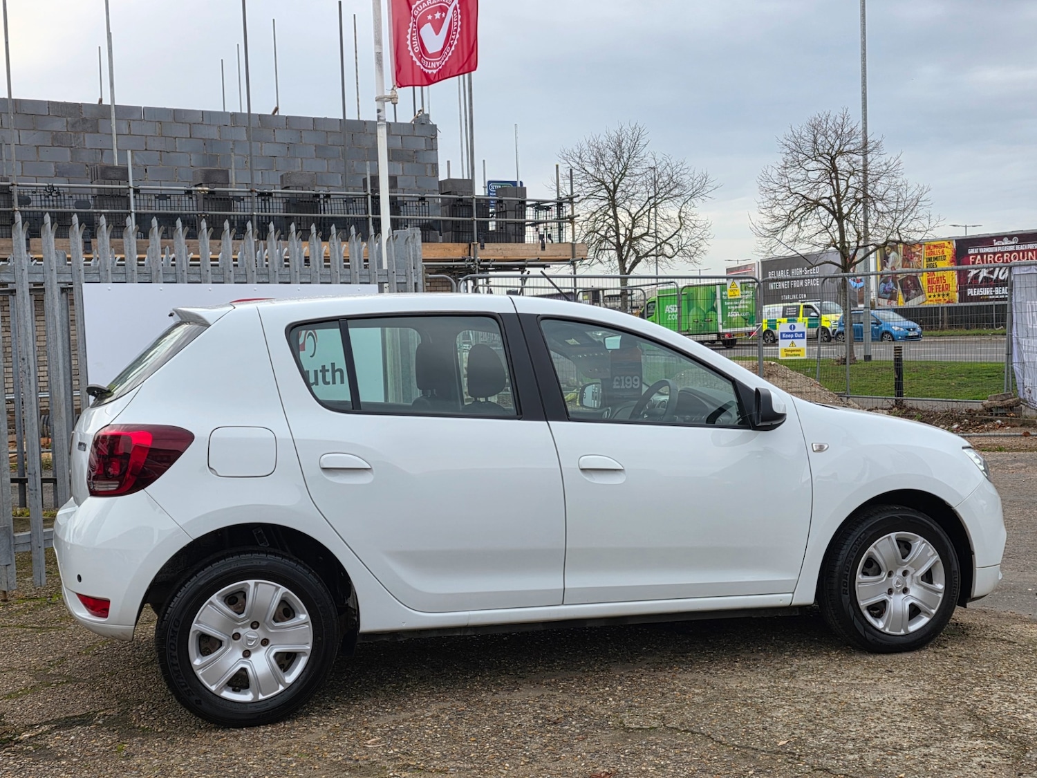 Used Dacia Sandero 2018 for sale - 76492322: Photo 3