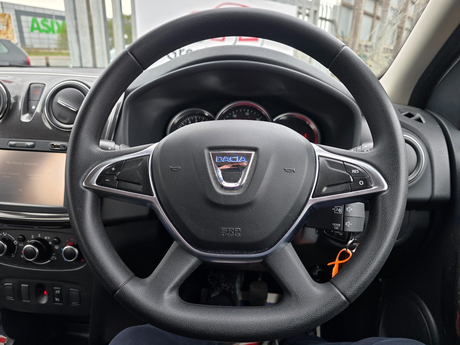 Used Dacia Sandero 2018 for sale - 76492322: Photo 32