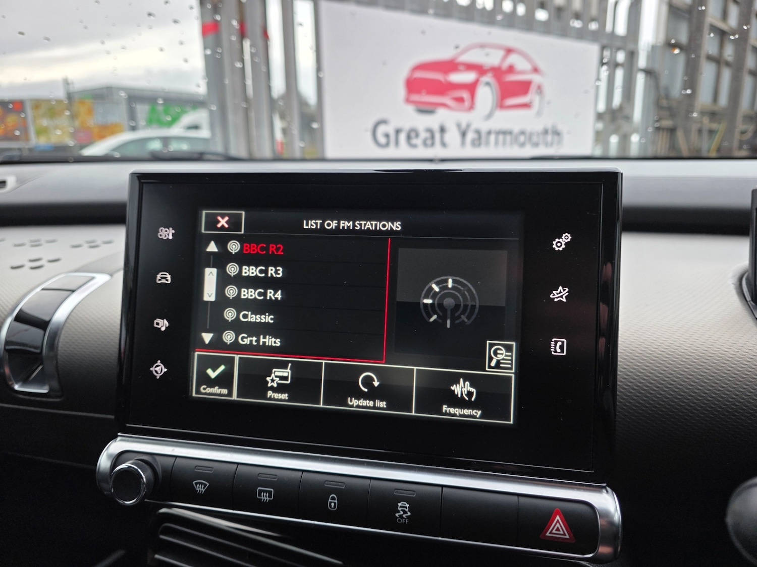 Used Citroen C4 Cactus 2015 for sale - 76627349: Photo 24