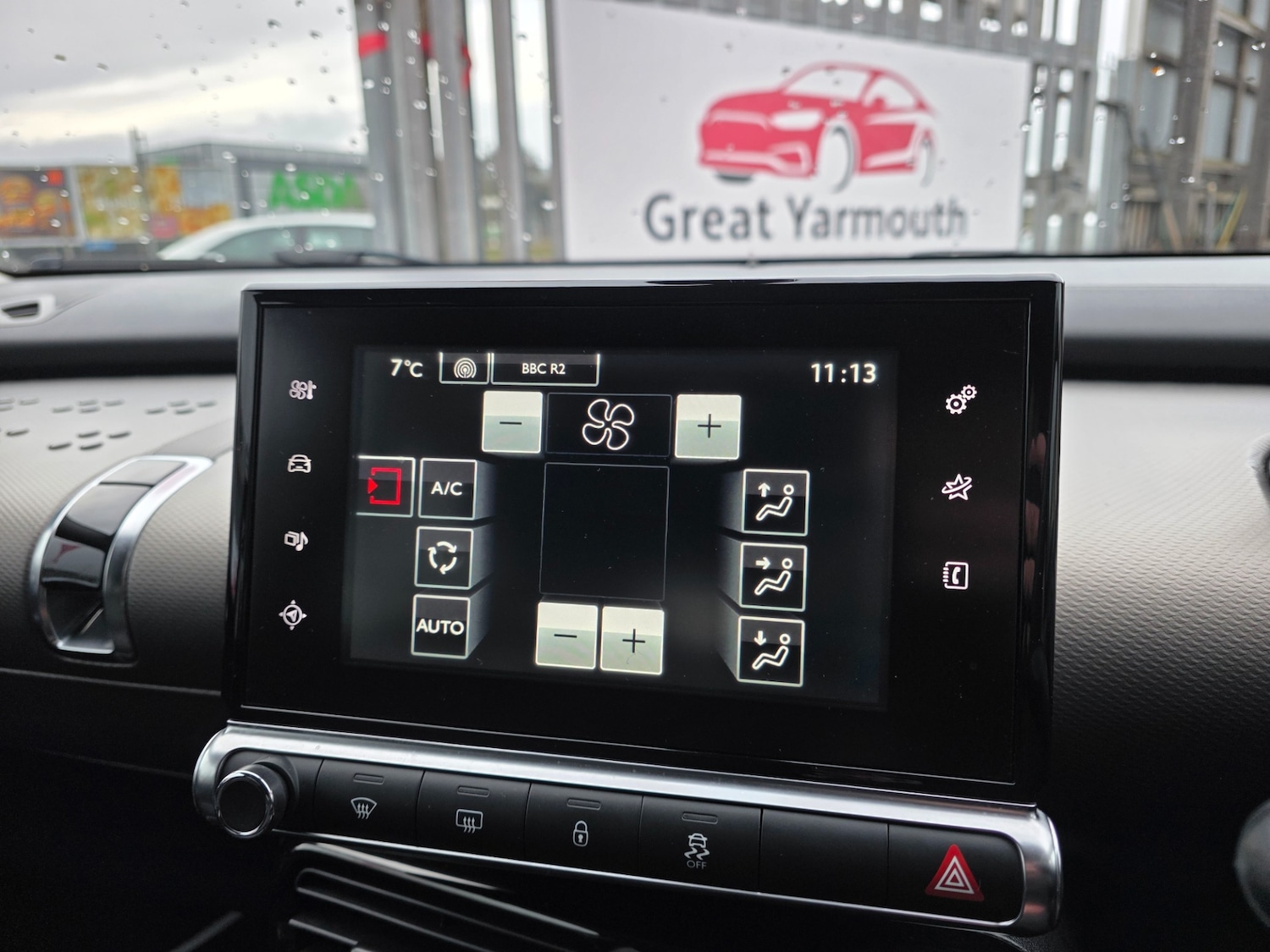 Used Citroen C4 Cactus 2015 for sale - 76627349: Photo 27