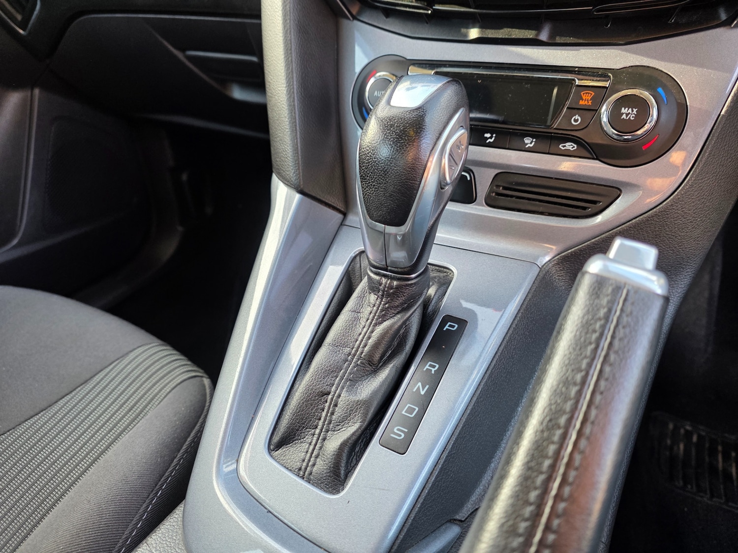 Used Ford Focus 2012 for sale - 76864194: Photo 20