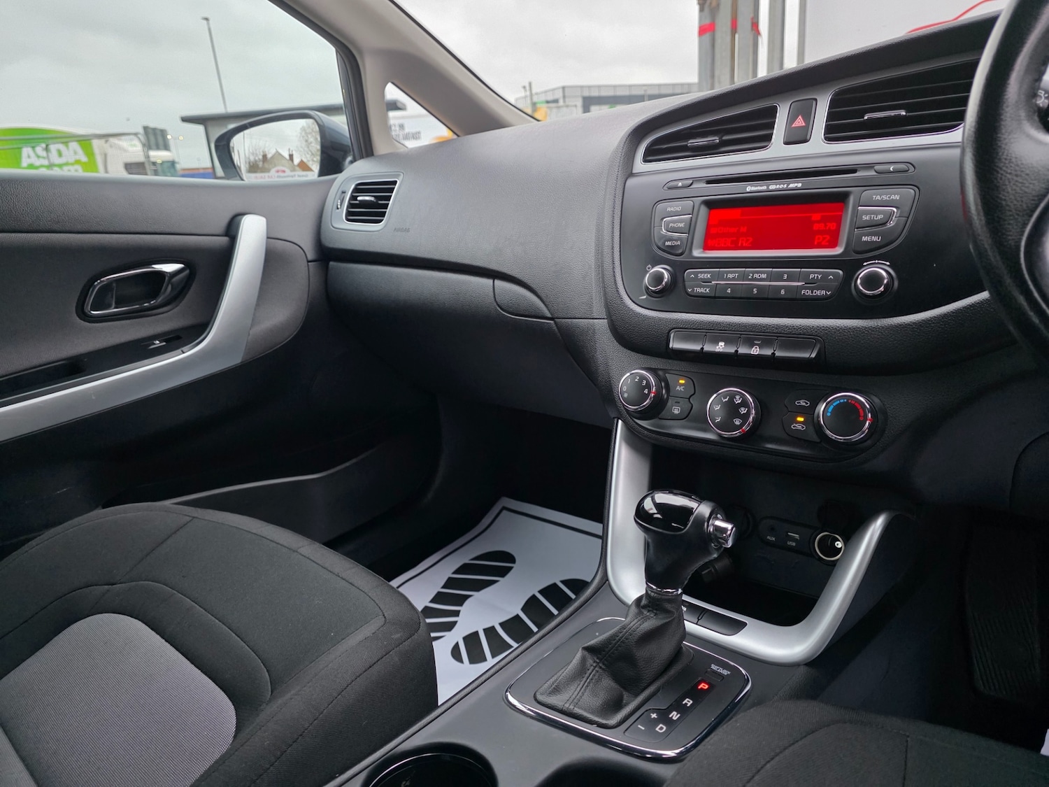 Used Kia Ceed 2015 for sale - 76722526: Photo 19