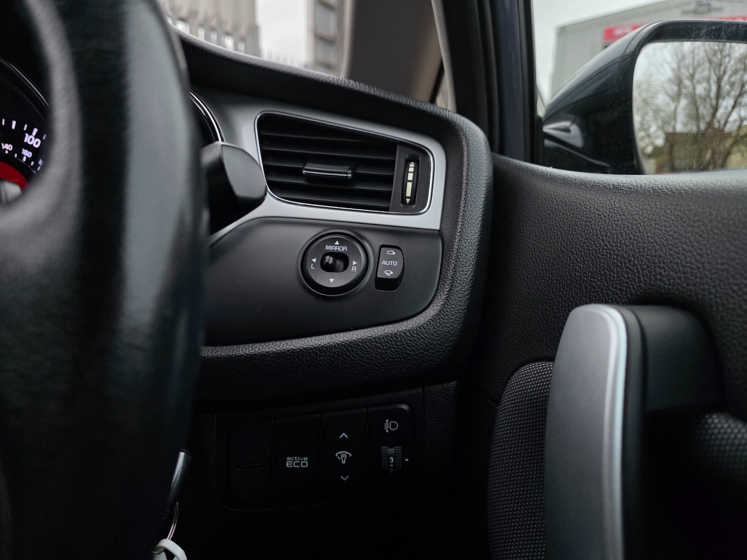 Used Kia Ceed 2015 for sale - 76722526: Photo 25