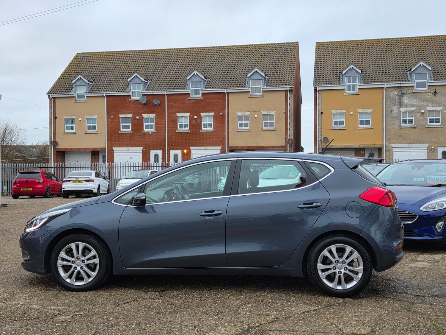 Used Kia Ceed 2015 for sale - 76722526: Photo 7