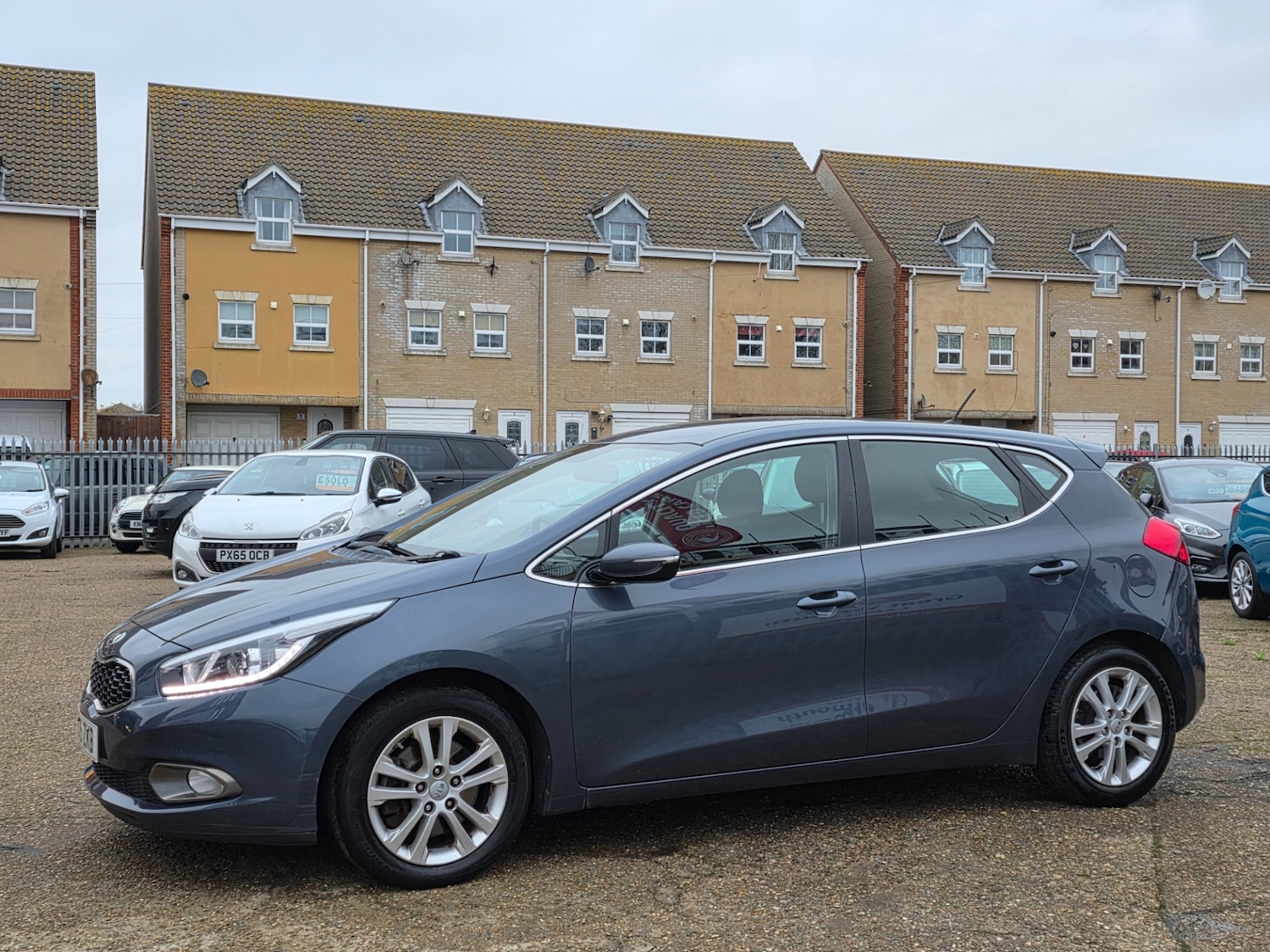 Used Kia Ceed 2015 for sale - 76722526: Photo 8