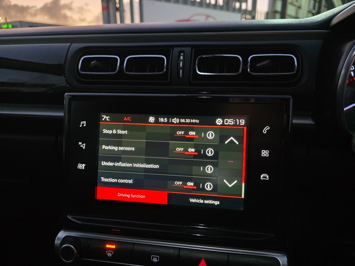 Used Citroen C3 2017 for sale - 76605983: Photo 23