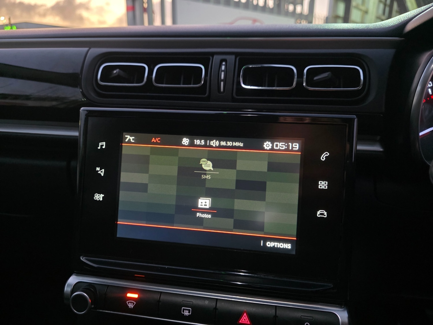 Used Citroen C3 2017 for sale - 76605983: Photo 24