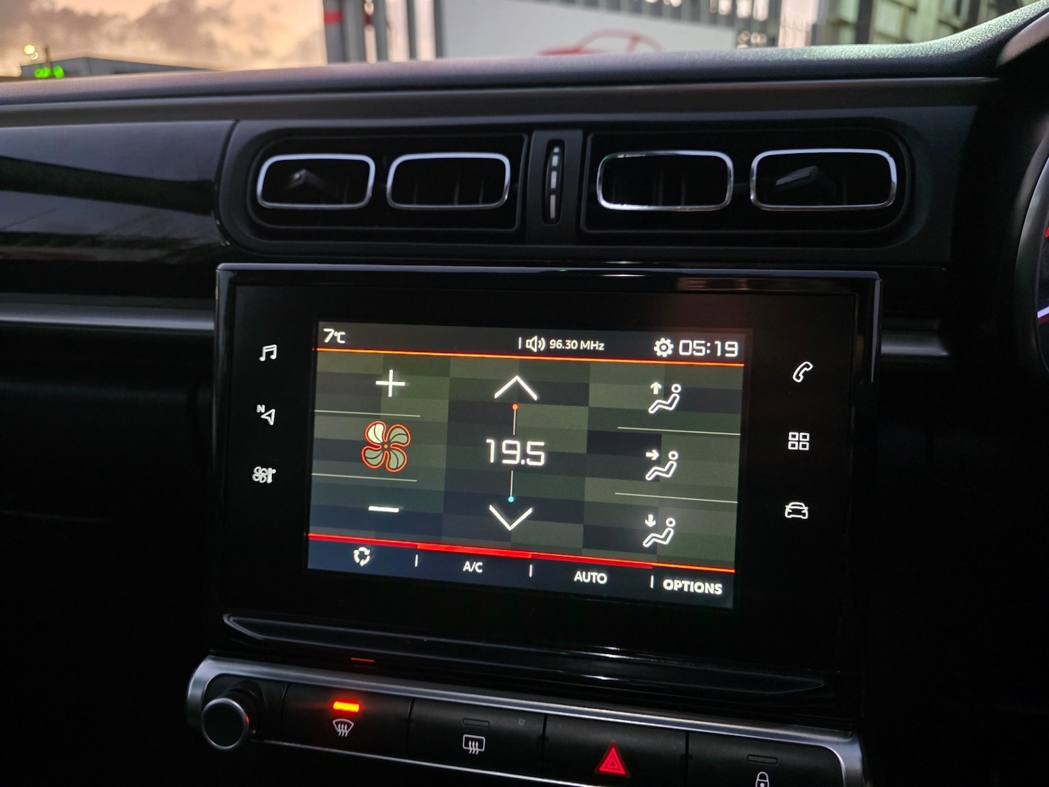 Used Citroen C3 2017 for sale - 76605983: Photo 26