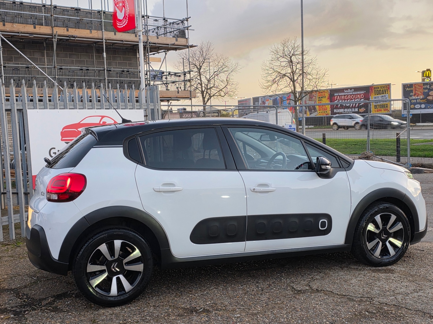 Used Citroen C3 2017 for sale - 76605983: Photo 3