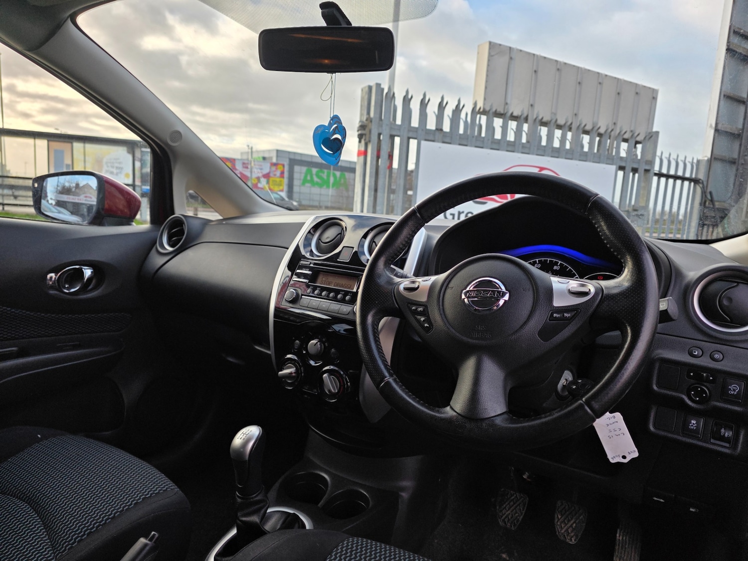 Used Nissan Note 2015 for sale - 76863750: Photo 11