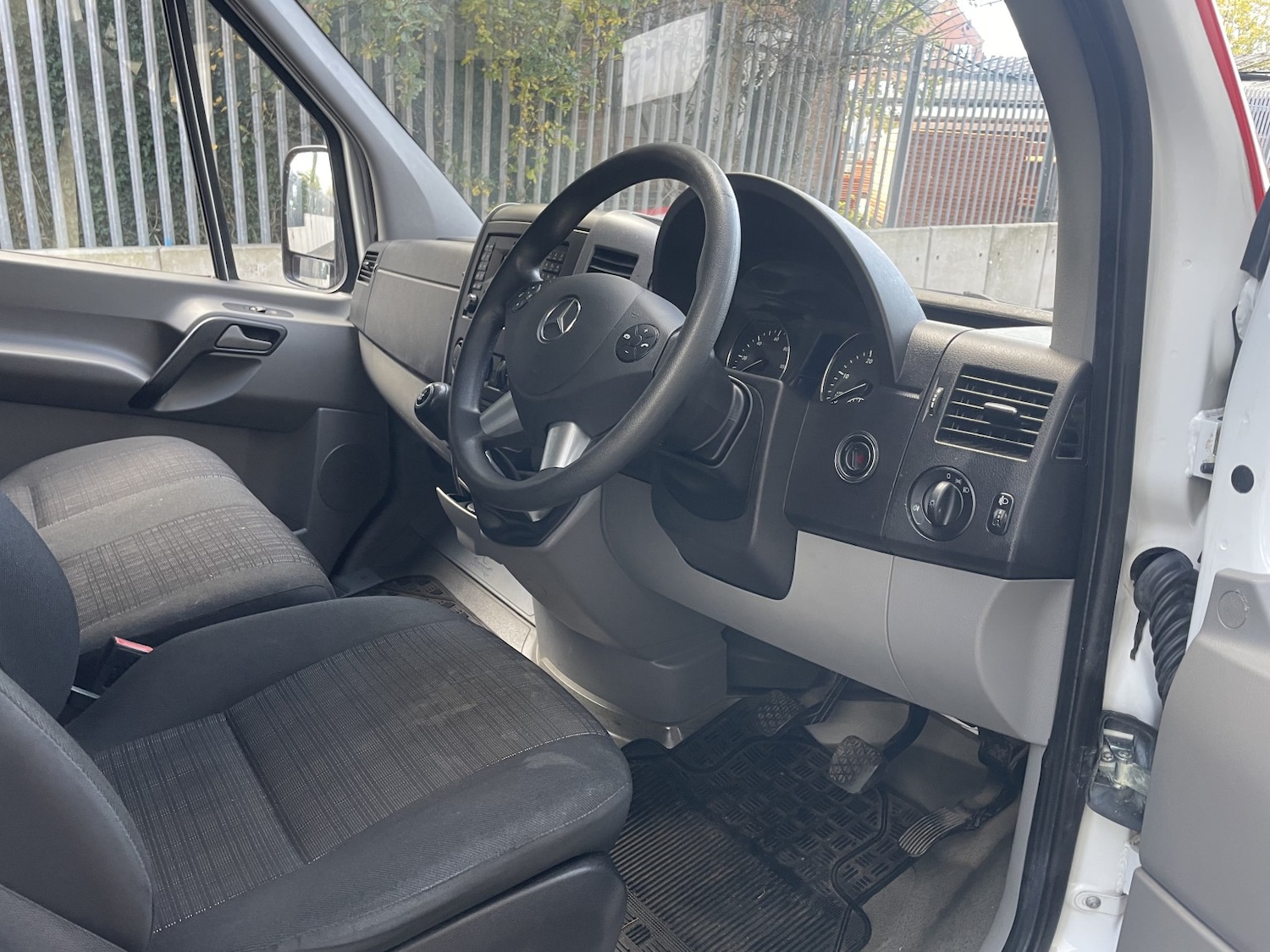 Used Mercedes-Benz Sprinter 2017 for sale - 76785078: Photo 37