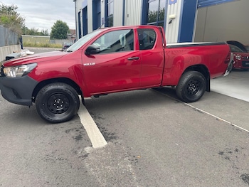Used Toyota Hilux 2018 for sale - 76114046: Photo