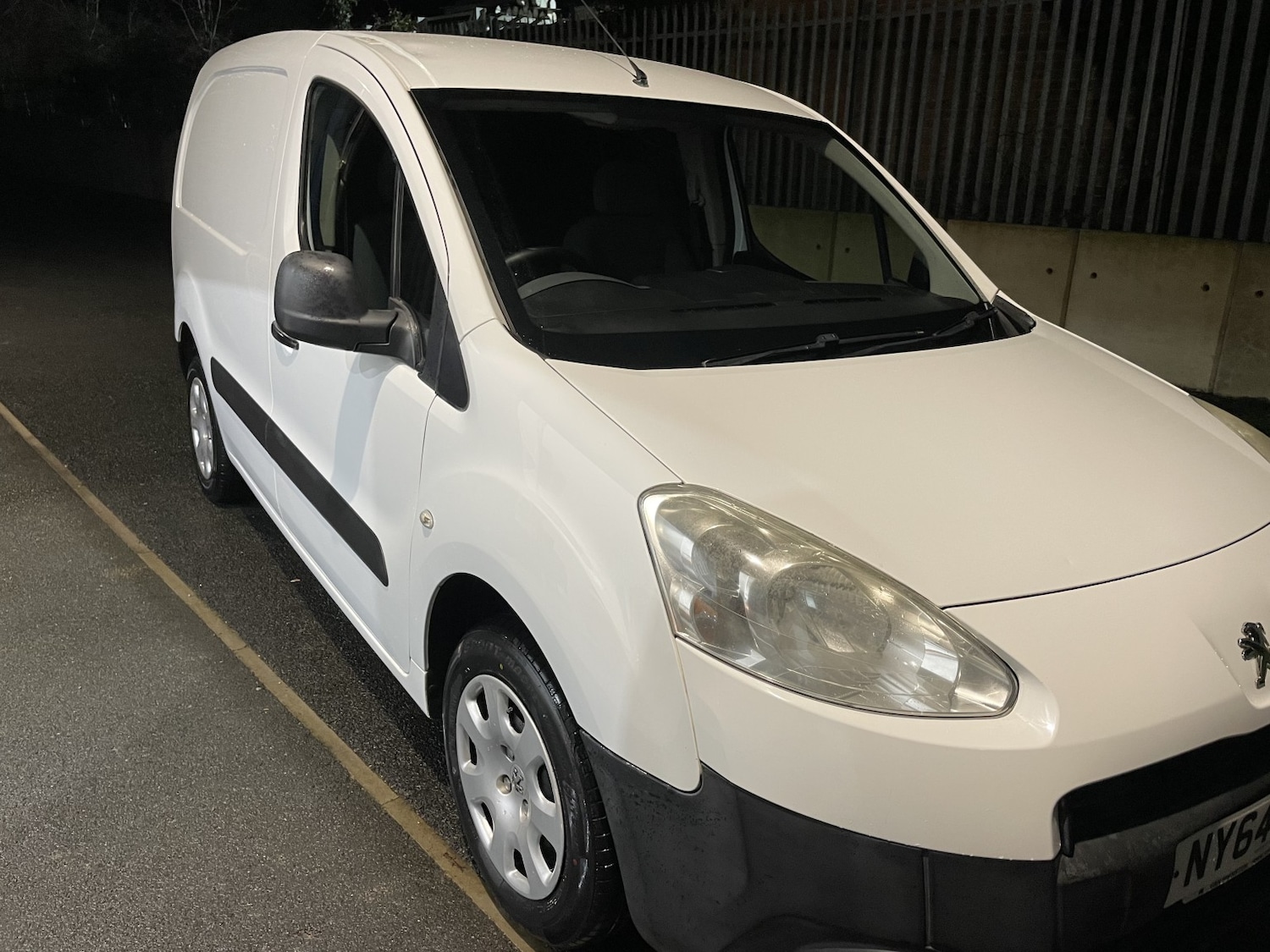 Used Peugeot Partner 2015 for sale - 77687641: Photo 13