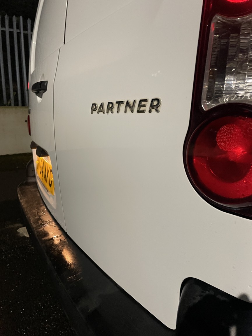 Used Peugeot Partner 2015 for sale - 77687641: Photo 17