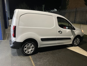 Used Peugeot Partner 2015 for sale - 77687641: Photo