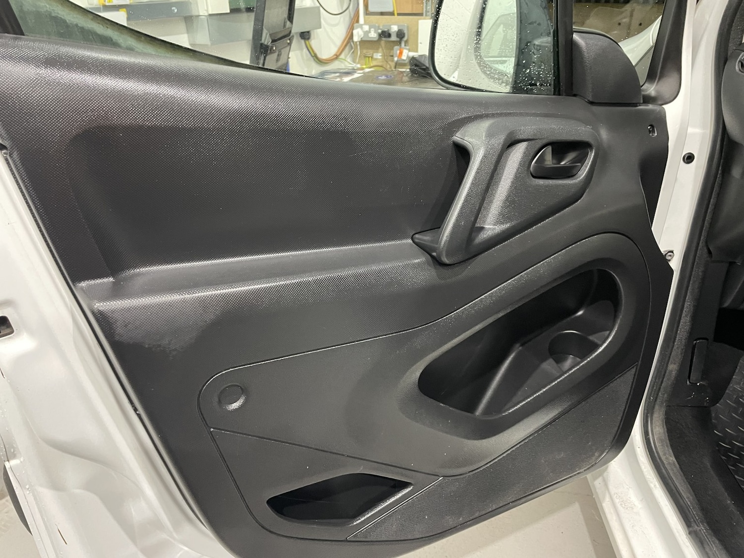 Used Peugeot Partner 2015 for sale - 77687641: Photo 50