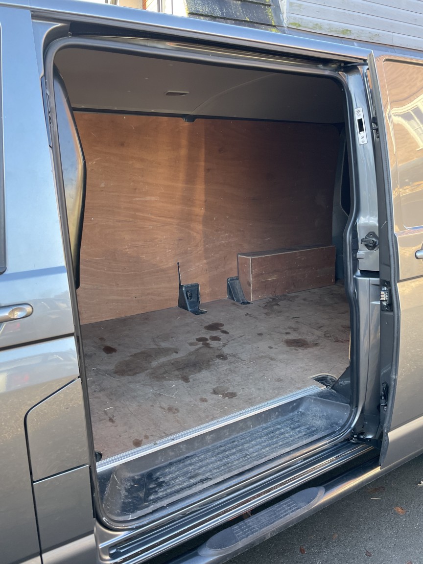 Used Volkswagen Transporter 2014 for sale - 77385205: Photo 25