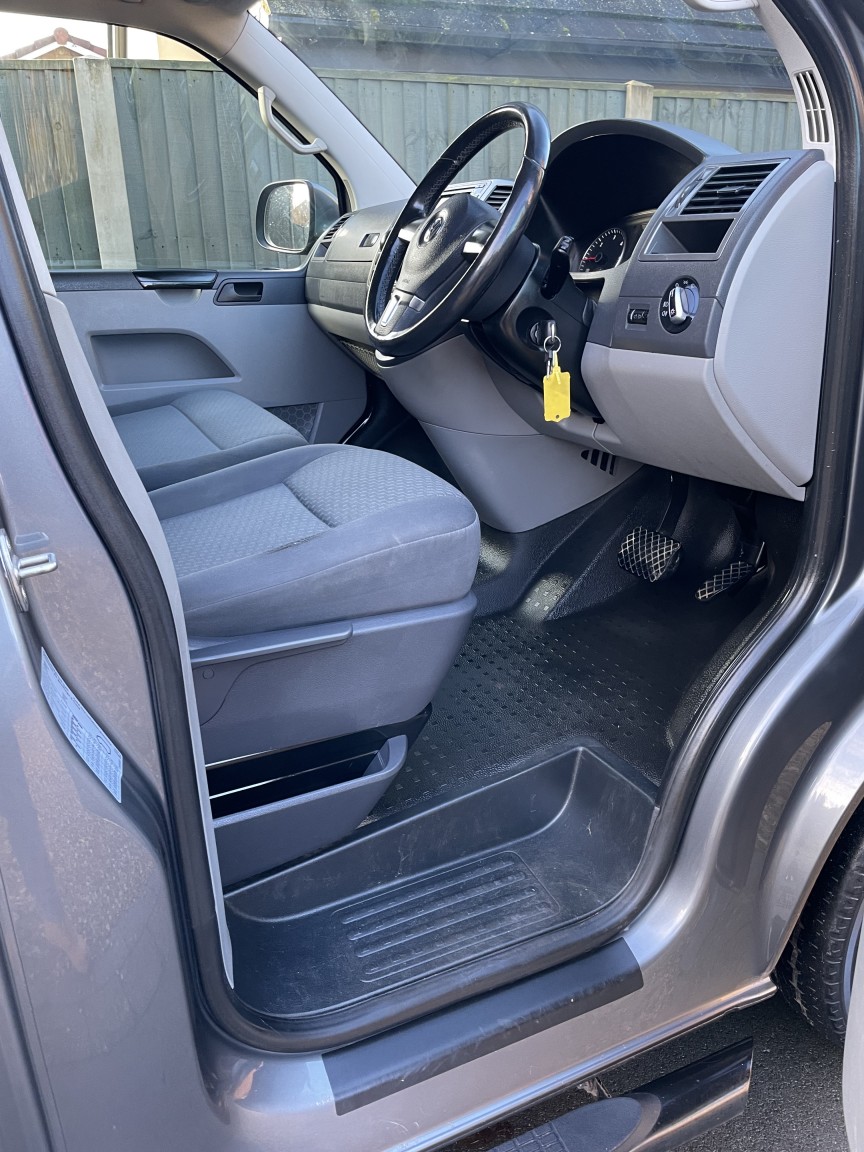 Used Volkswagen Transporter 2014 for sale - 77385205: Photo 8