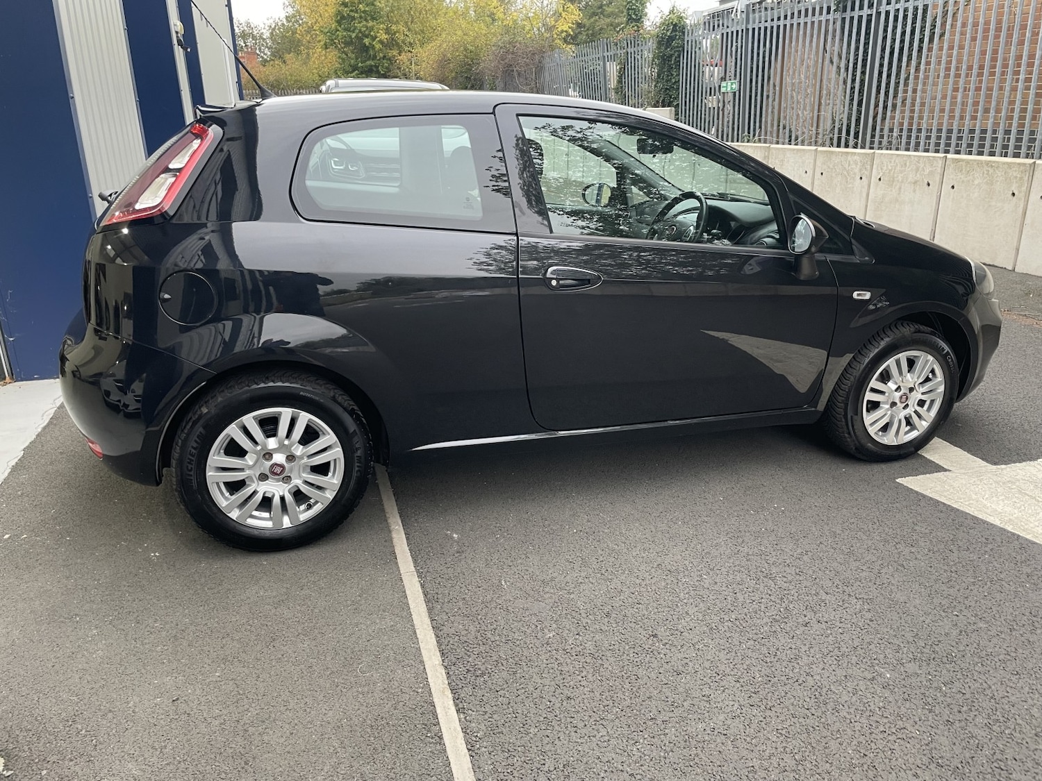 Used Fiat Punto 2014 for sale - 76559920: Photo 30