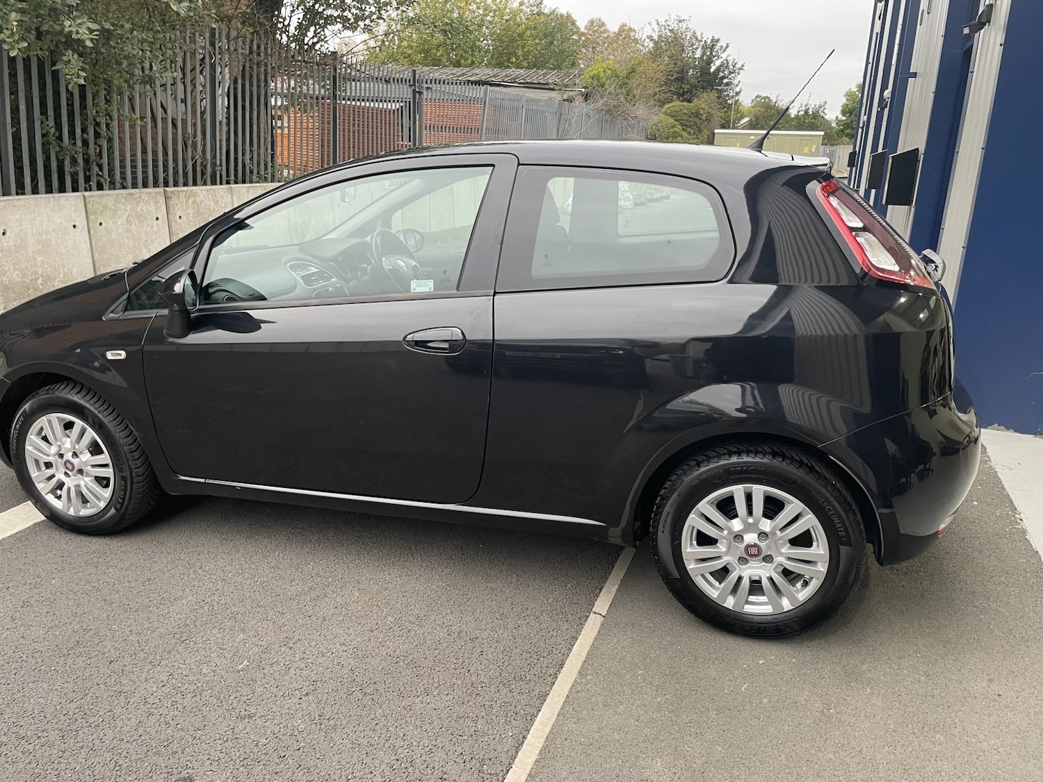 Used Fiat Punto 2014 for sale - 76559920: Photo 40