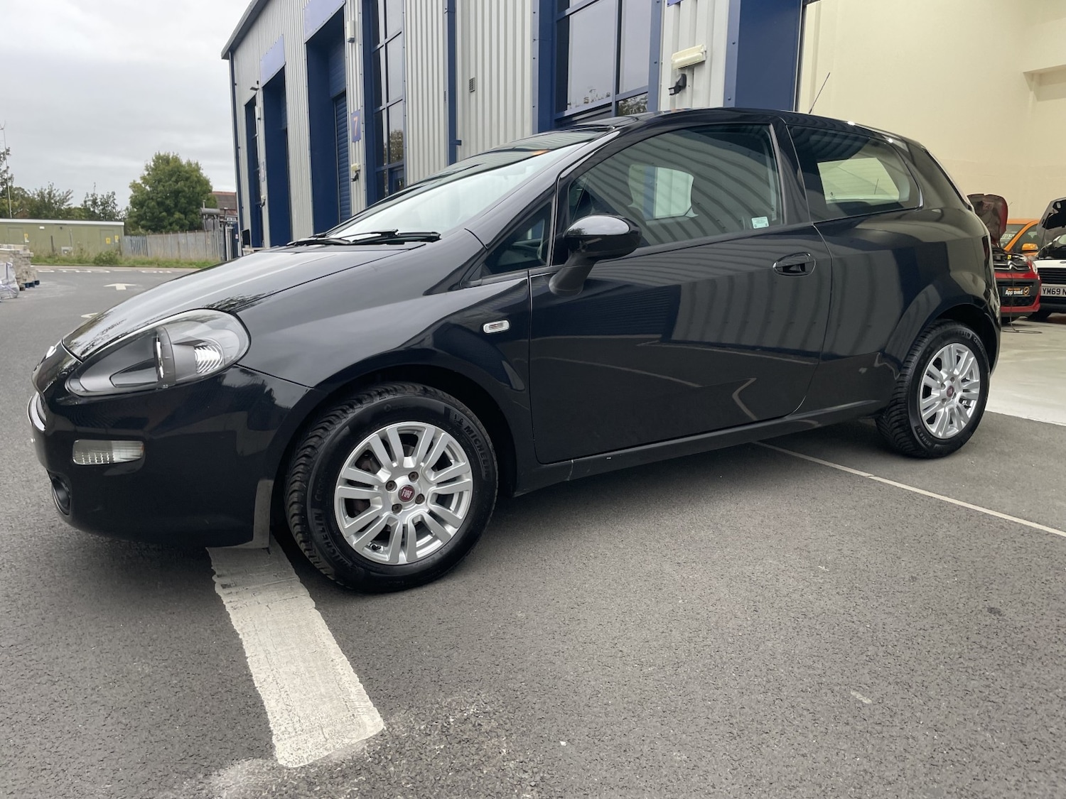Used Fiat Punto 2014 for sale - 76559920: Photo 6
