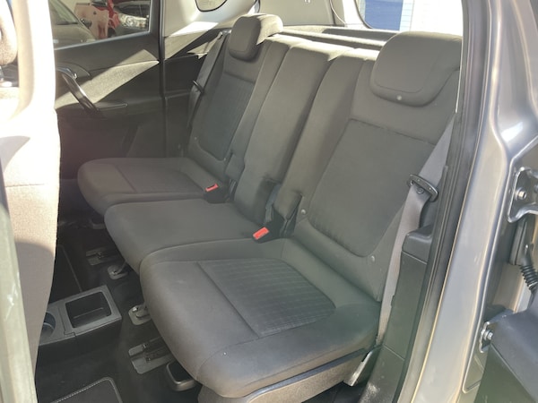 Used Vauxhall Meriva 2010 for sale - 76312344: Photo 24