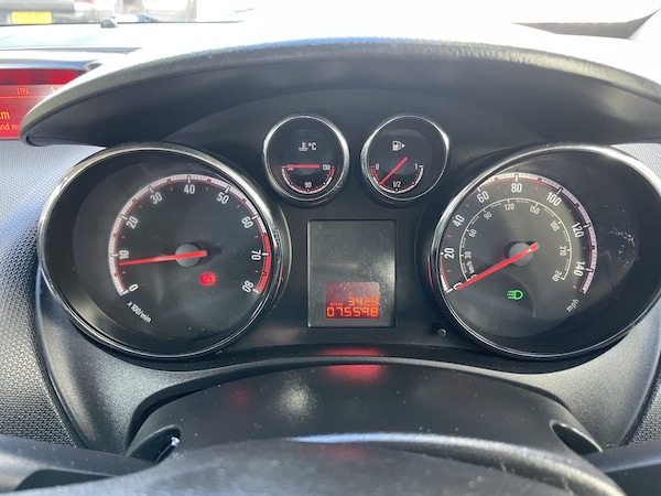 Used Vauxhall Meriva 2010 for sale - 76312344: Photo 5
