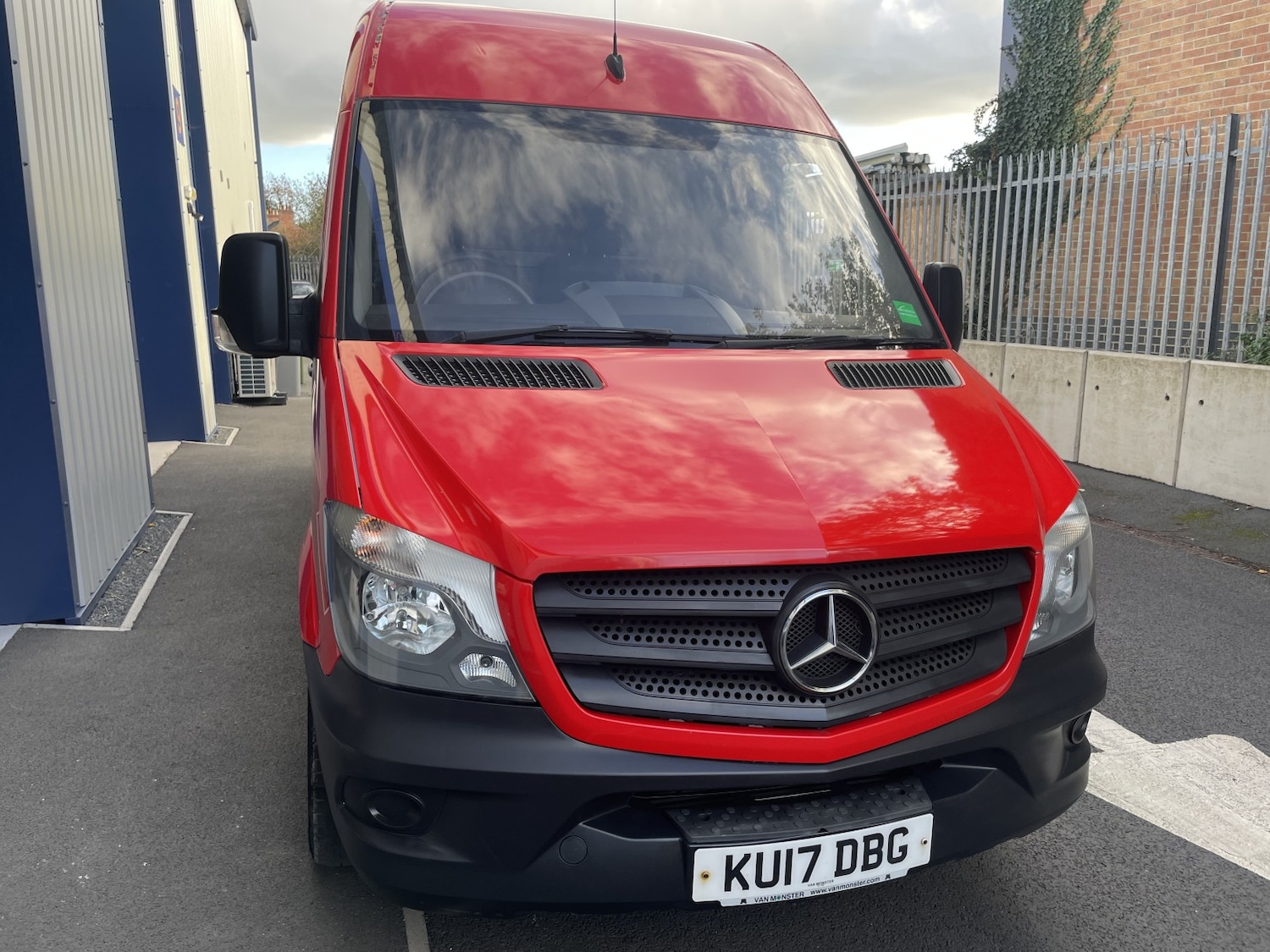 Used Mercedes-Benz Sprinter 2017 for sale - 77237068: Photo 3