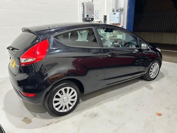Used Ford Fiesta 2011 for sale - 77789336: Photo