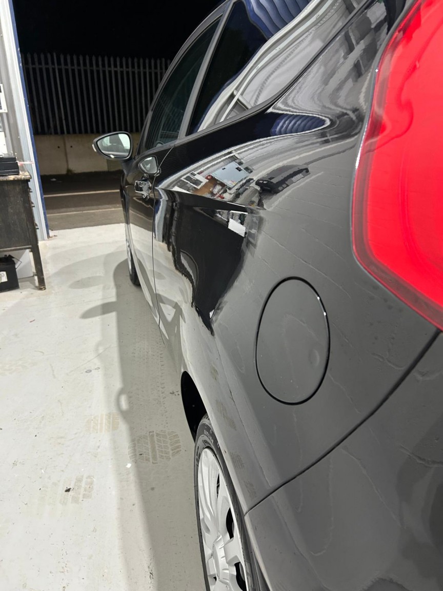 Used Ford Fiesta 2011 for sale - 77789336: Photo 9