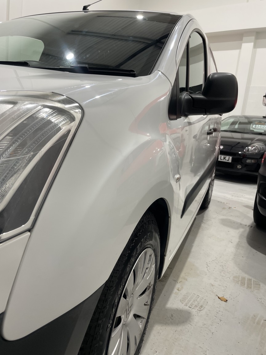 Used Citroen Berlingo 2014 for sale - 76687196: Photo 37