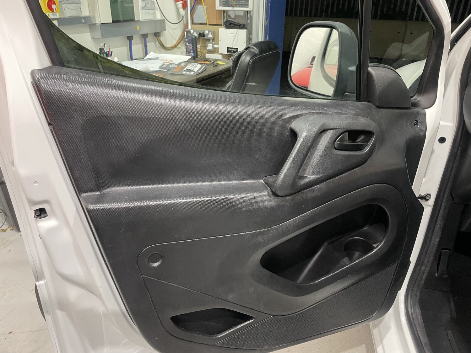 Used Citroen Berlingo 2014 for sale - 76687196: Photo 54