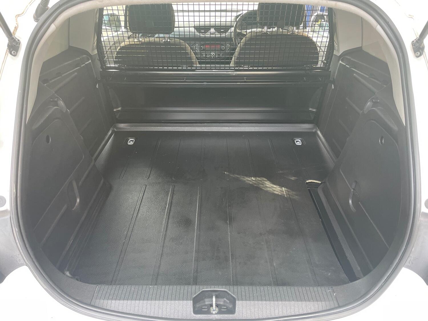 Used Vauxhall Corsa 2016 for sale - 77687706: Photo 26