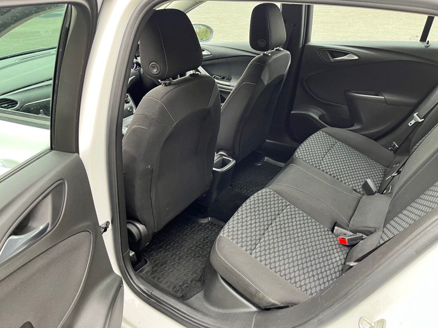 Used Vauxhall Astra 2018 for sale - 74943721: Photo 26