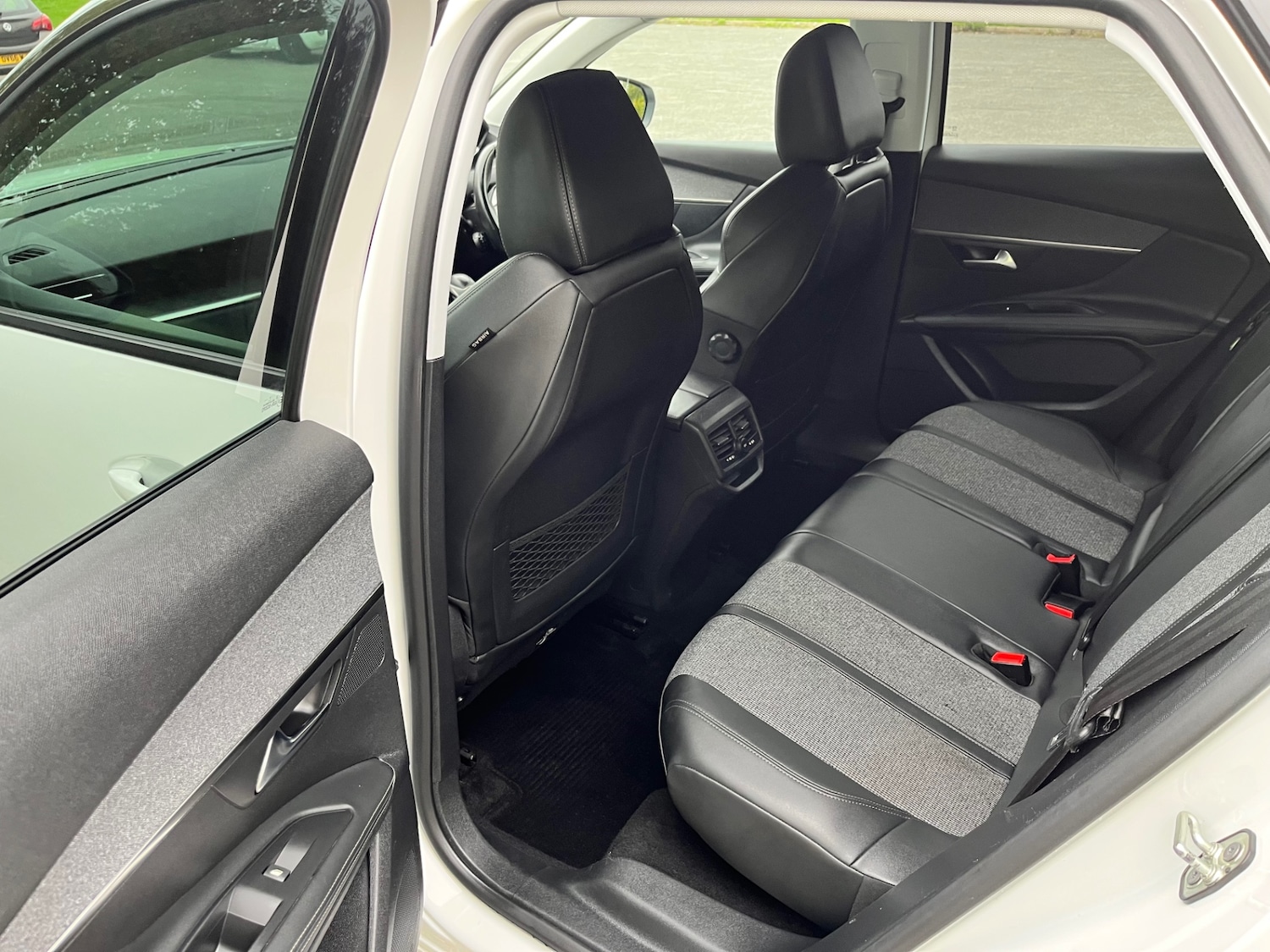 Used Peugeot 3008 2020 for sale - 76114401: Photo 25
