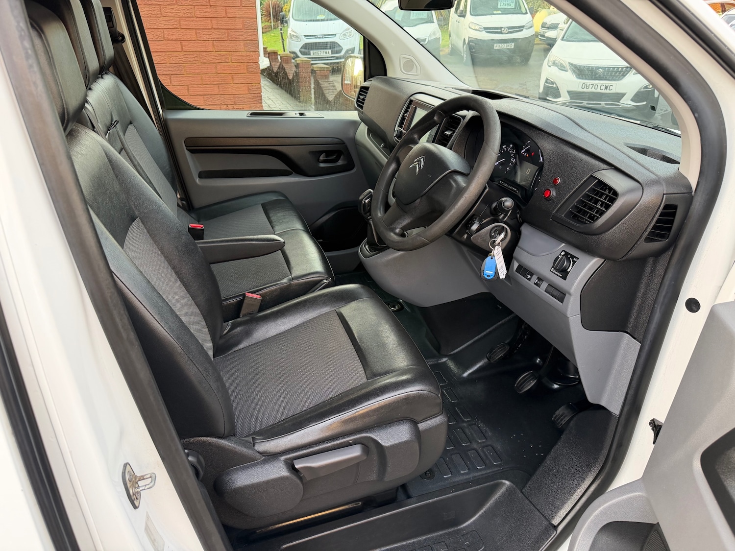 Used Citroen Dispatch 2018 for sale - 76859296: Photo 15