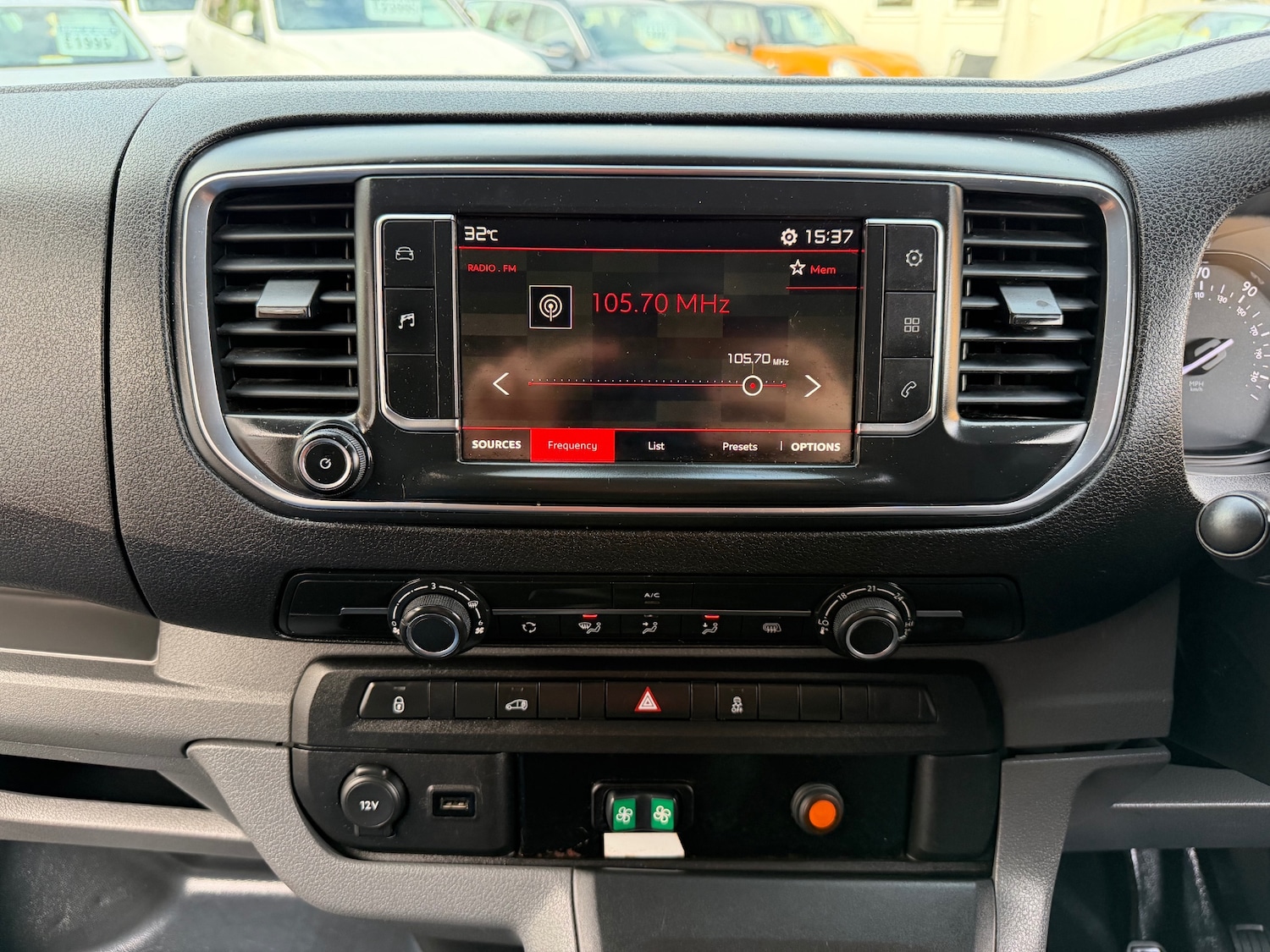 Used Citroen Dispatch 2018 for sale - 76859296: Photo 20