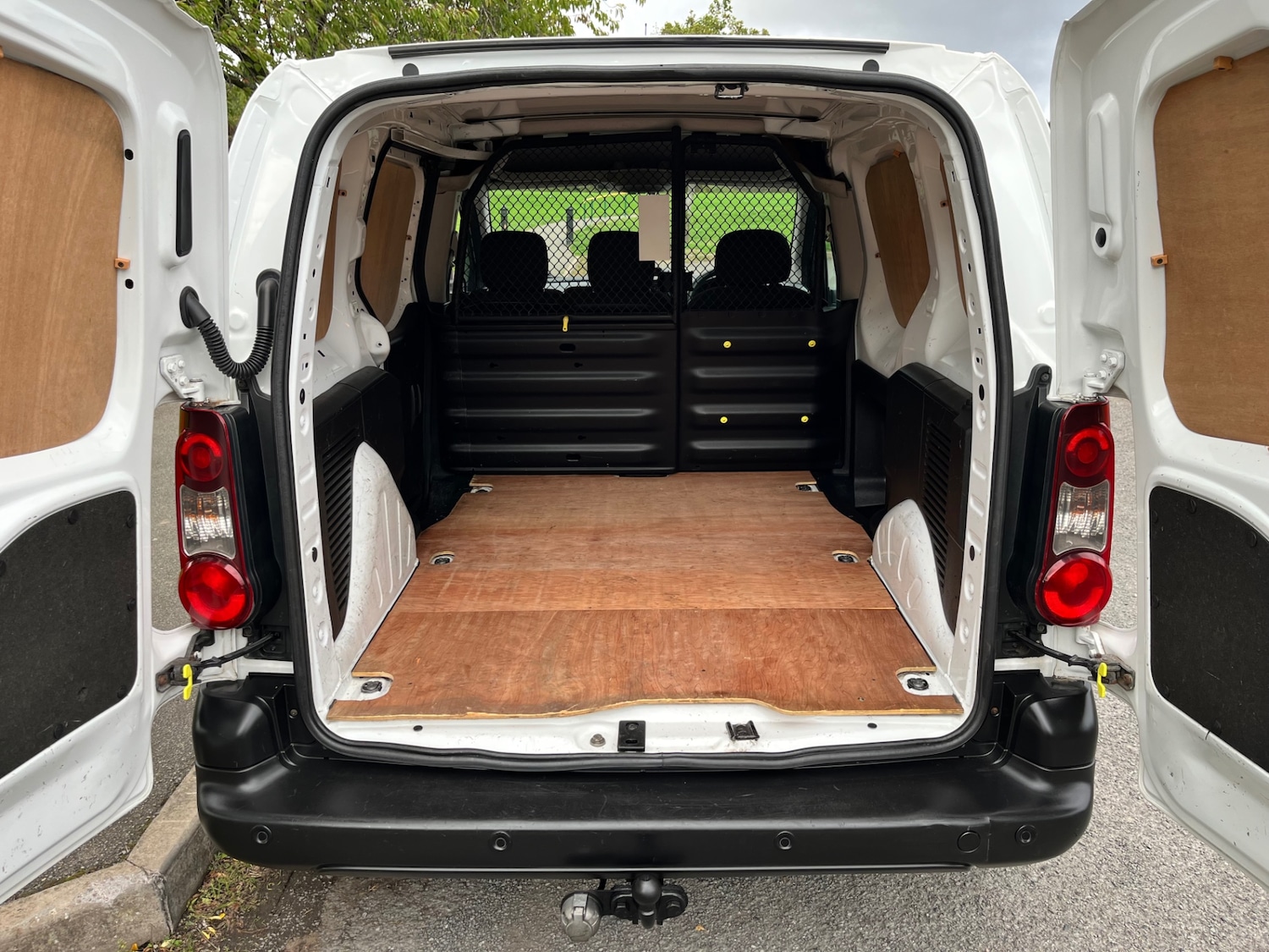 Used Peugeot Partner 2018 for sale - 75825448: Photo 19