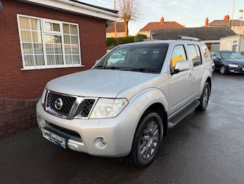 Used Nissan Pathfinder 2014 for sale - 76696284: Photo