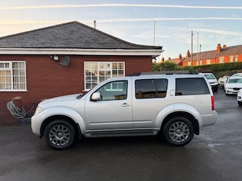 Used Nissan Pathfinder 2014 for sale - 76696284: Photo
