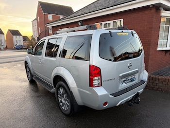 Used Nissan Pathfinder 2014 for sale - 76696284: Photo