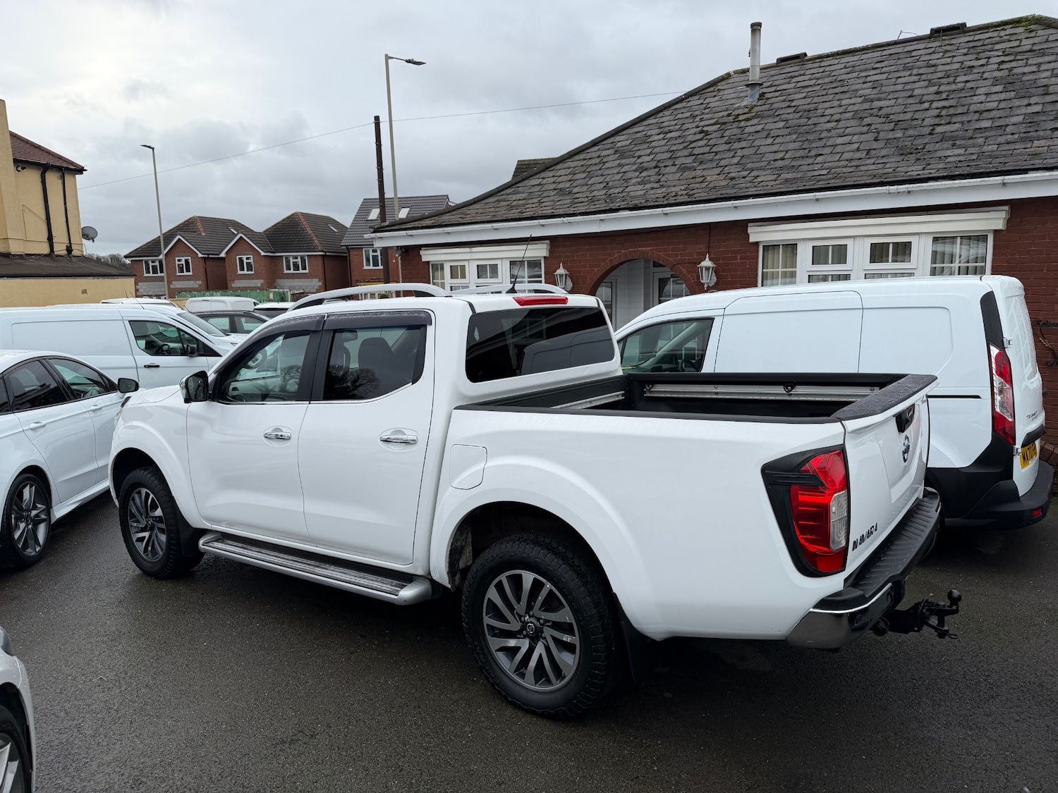 Used Nissan Navara 2018 for sale - 77235415: Photo 2