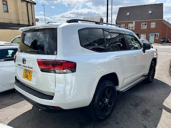 Used Toyota Land Cruiser  for sale - 75330877: Photo