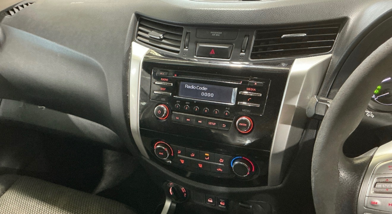 Used Nissan Navara 2018 for sale - 77235432: Photo 8